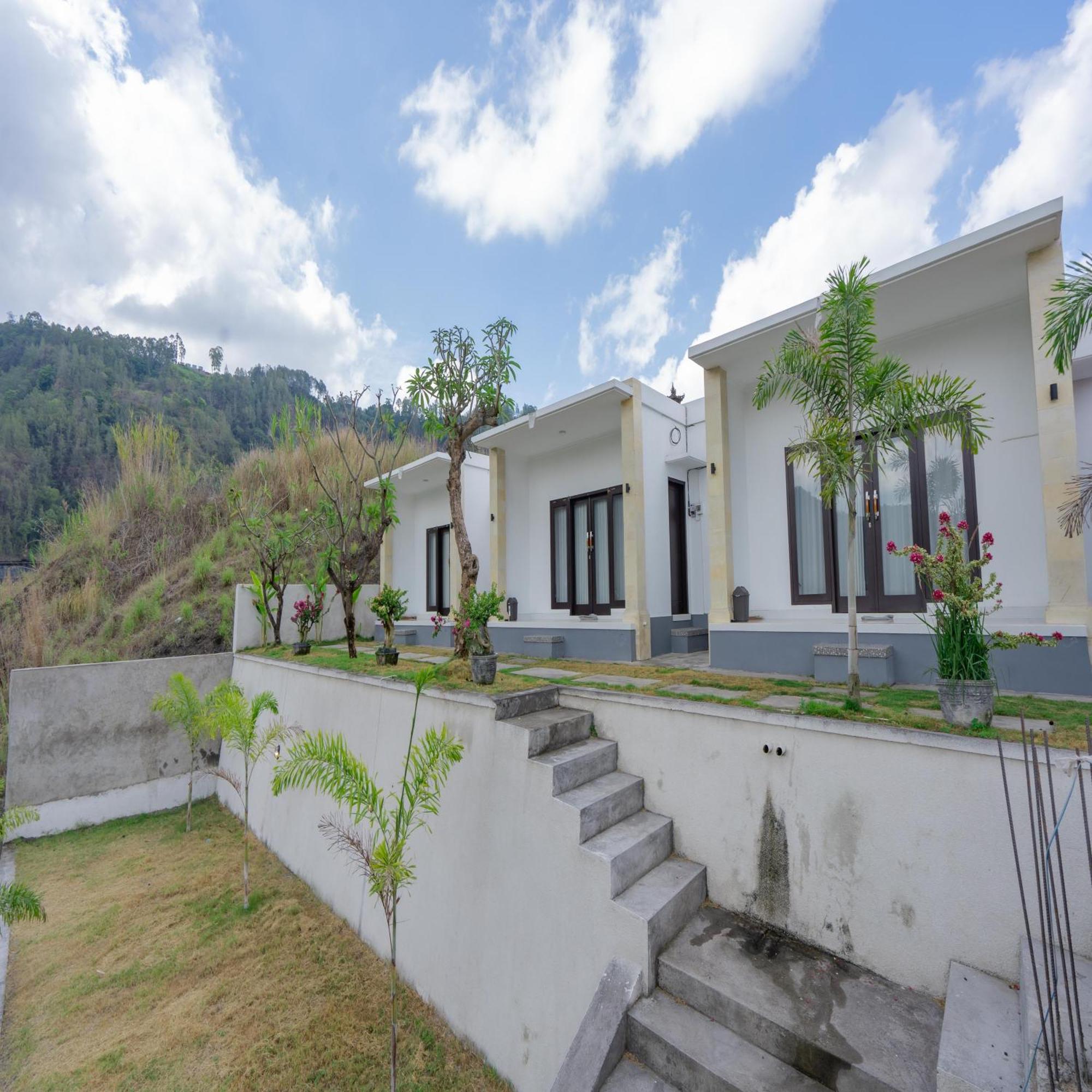 Batur Kencana Villa Mitra Reddoorz Baturaja  Bagian luar foto