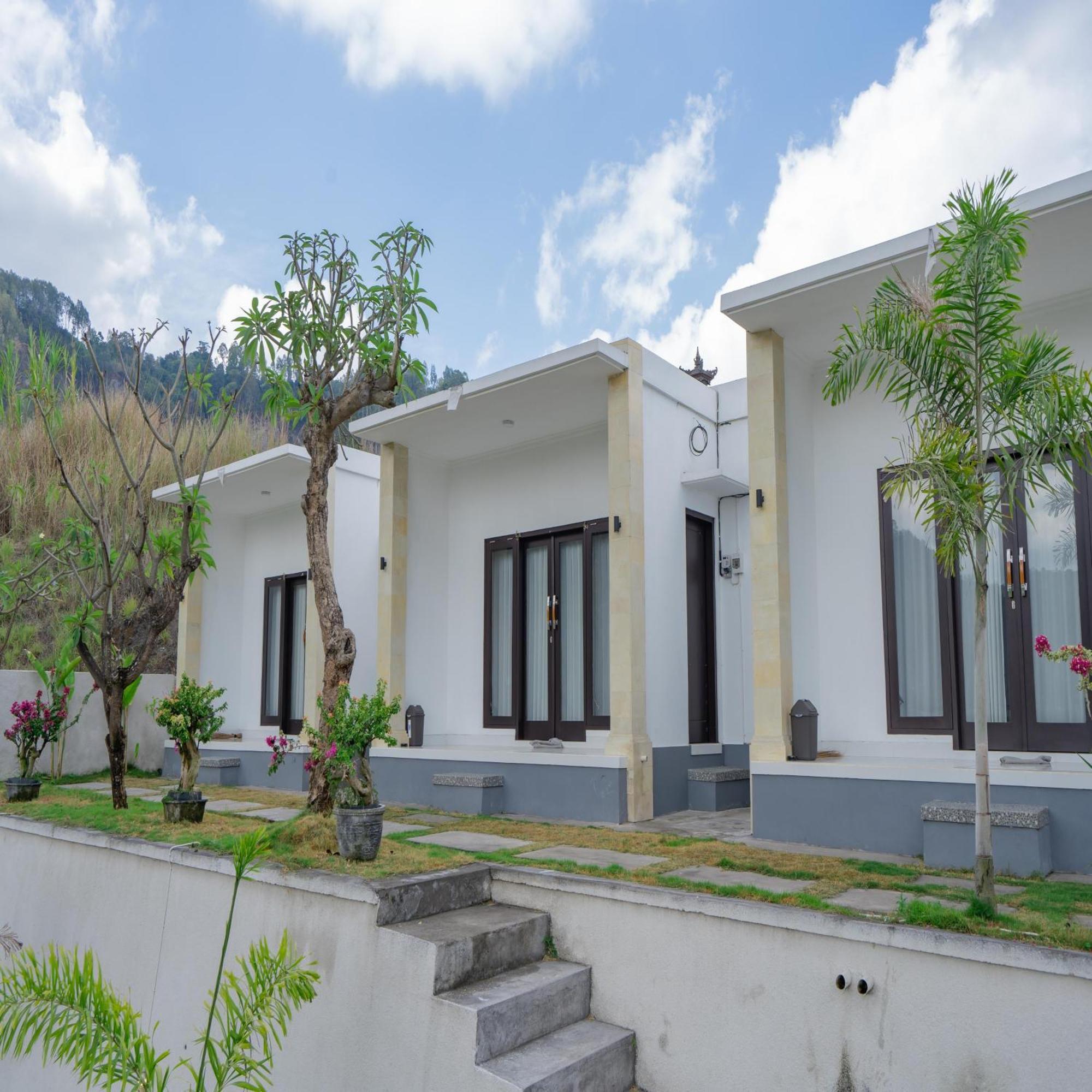 Batur Kencana Villa Mitra Reddoorz Baturaja  Bagian luar foto