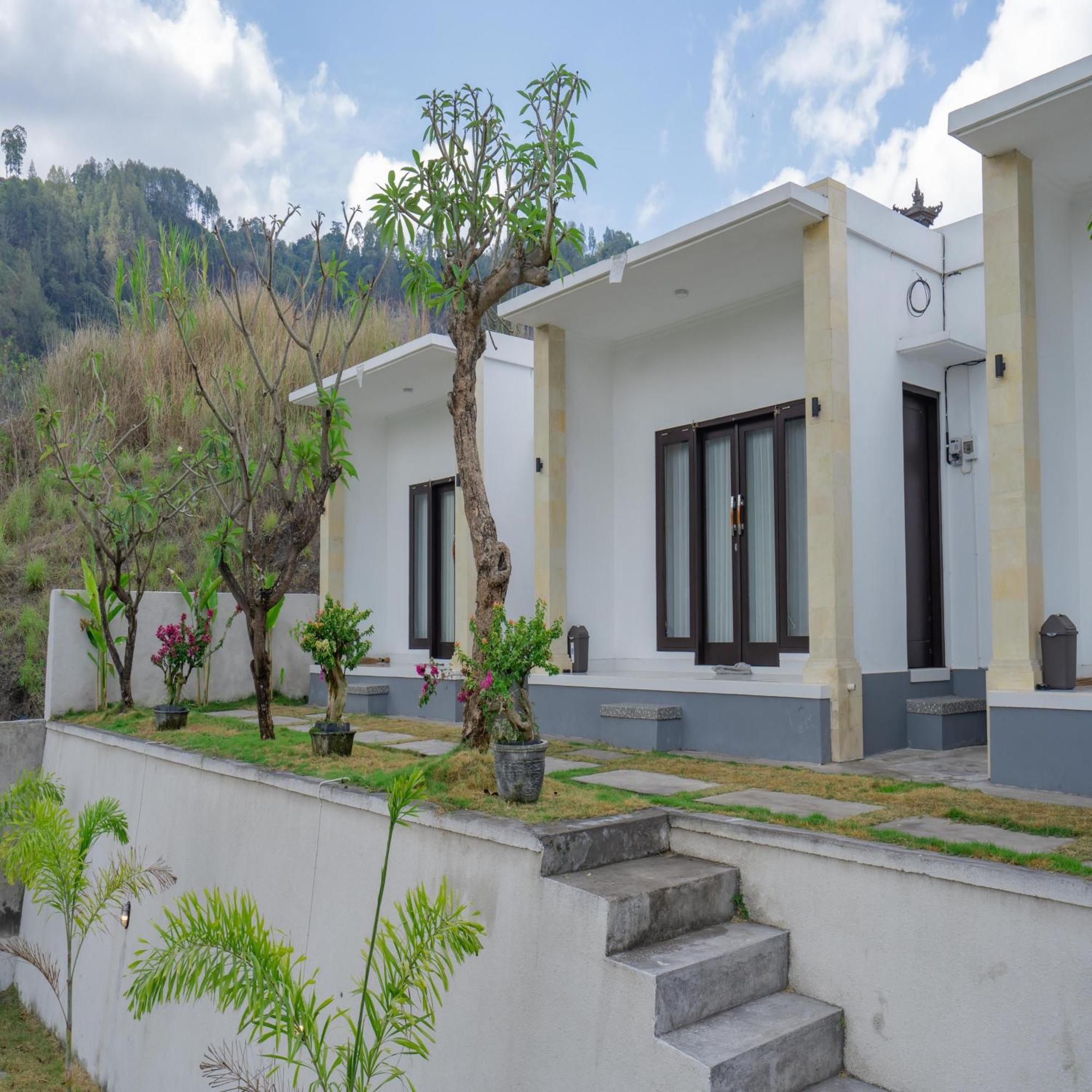 Batur Kencana Villa Mitra Reddoorz Baturaja  Bagian luar foto